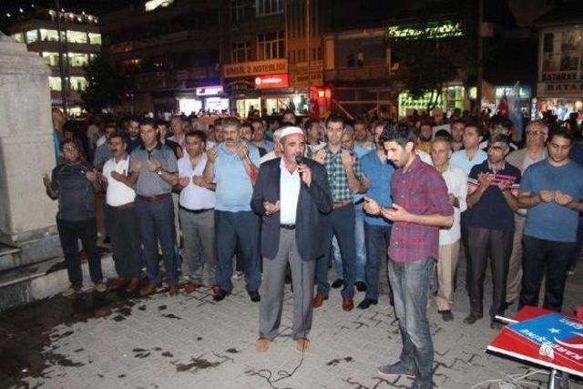 Bingöl'de Doğu Türkistan'da Ölenler Için Gıyabi Cenaze Namazı Kılındı