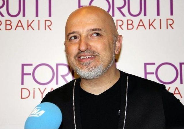 Ünlü Komedyen Yavuz Seçkin Forum Diyarbakır’da Sevenleriyle Buluştu