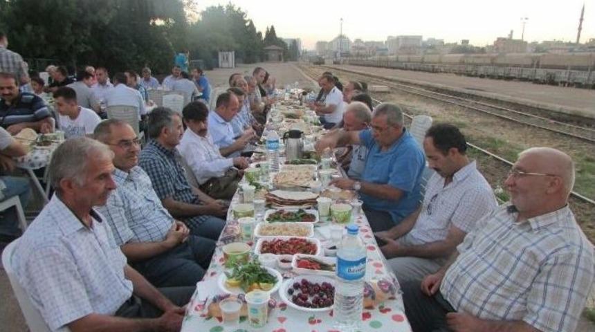 T&uuml;rk Ulaşım-sen&rsquo;den İftar Yemeği