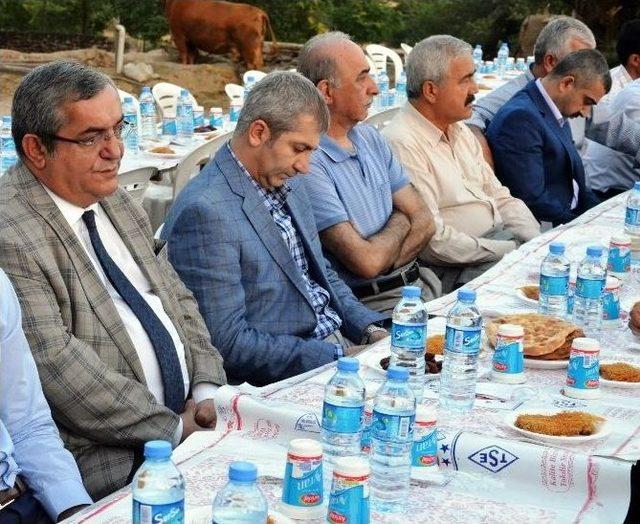 İşadamı Erdoğan’ın Girişimiyle Ülkücü Barut’un Mezar Taşı Yaptırıldı