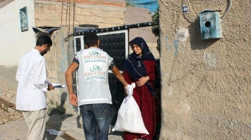 Iho Ebrar, Ceylanpınar&rsquo;da İhtiya&ccedil; Sahibi Ailelere Yardımda Bulundu