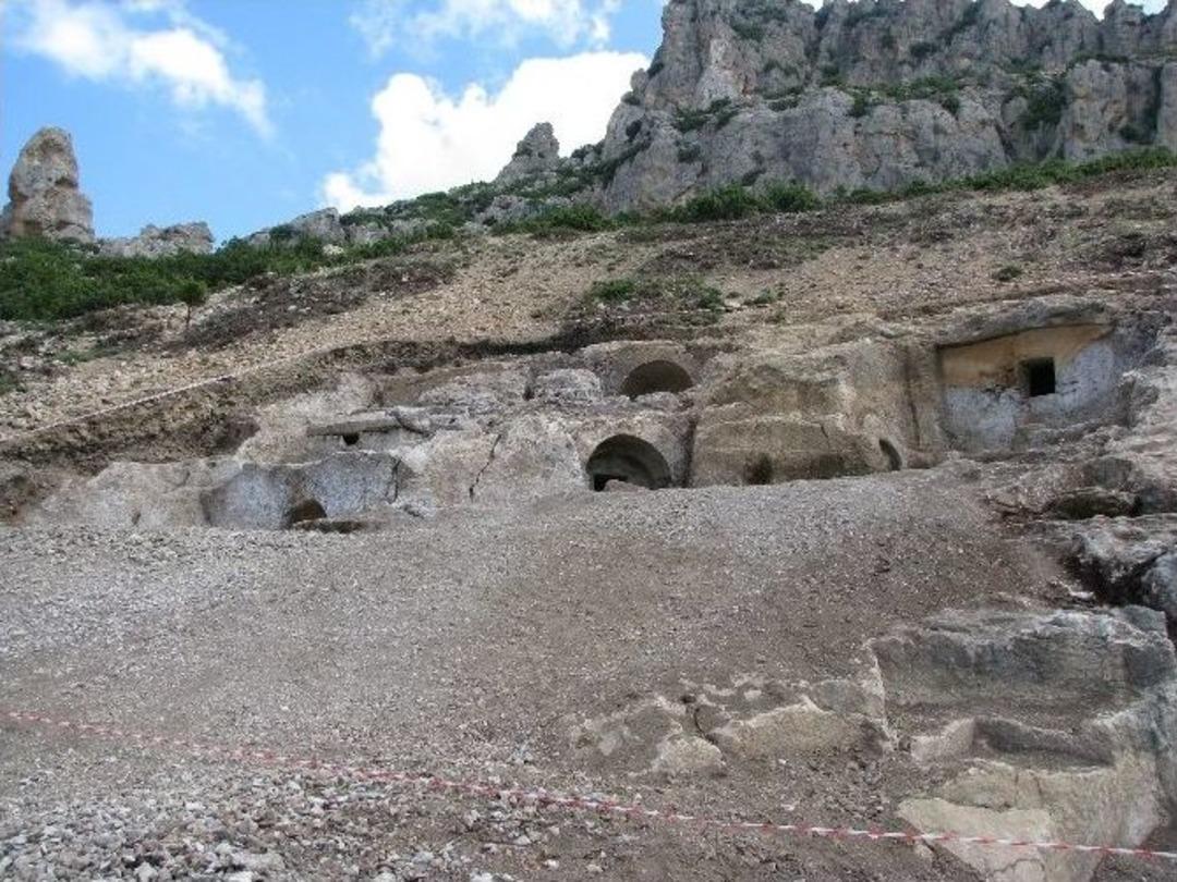 Antik Kent Kazı &Ccedil;alışmaları İle G&uuml;n Y&uuml;z&uuml;ne &Ccedil;ıktı