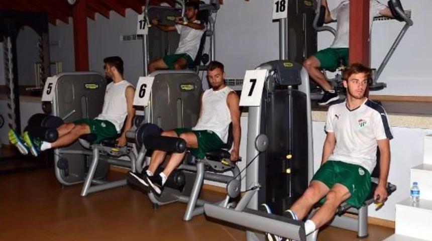 Bursaspor Salonda &Ccedil;alıştı