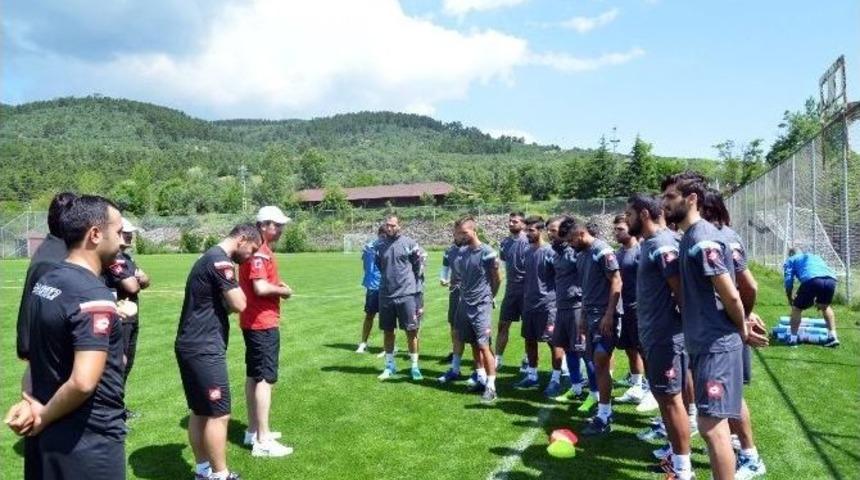 Adana Demirspor Kampa Girdi