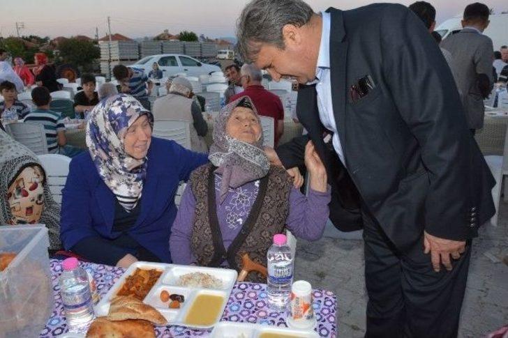 Başkan Çerçi, İki Günde Üç İftar Programına Katıldı G2