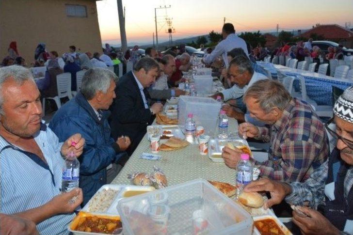 Başkan Çerçi, İki Günde Üç İftar Programına Katıldı G3