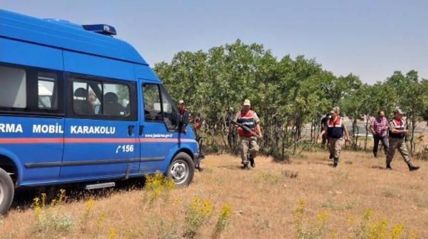 Elazığ'da K&ouml;yl&uuml;lerin Tavuk &Ccedil;iftliği Eylemi