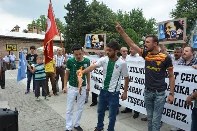 Bursa’Da Alperenler'den Doğu Türkistan Protestosu