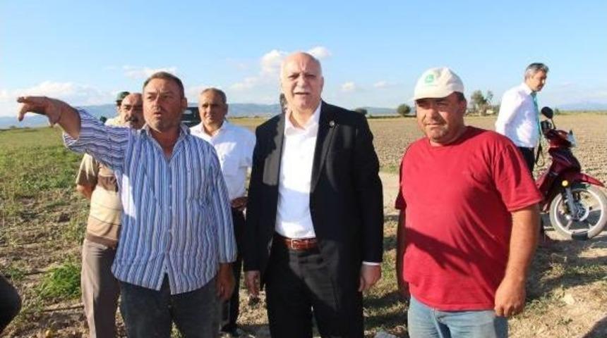 Tzob Başkanı Bayraktar Dolu Mağduru &Ccedil;ift&ccedil;ileri Ziyaret Etti