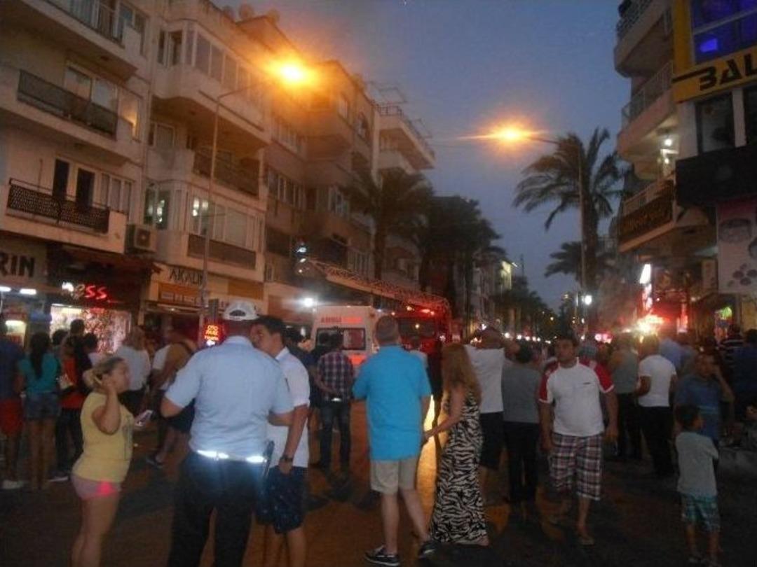 Kuşadas&rsquo;nda Yangın