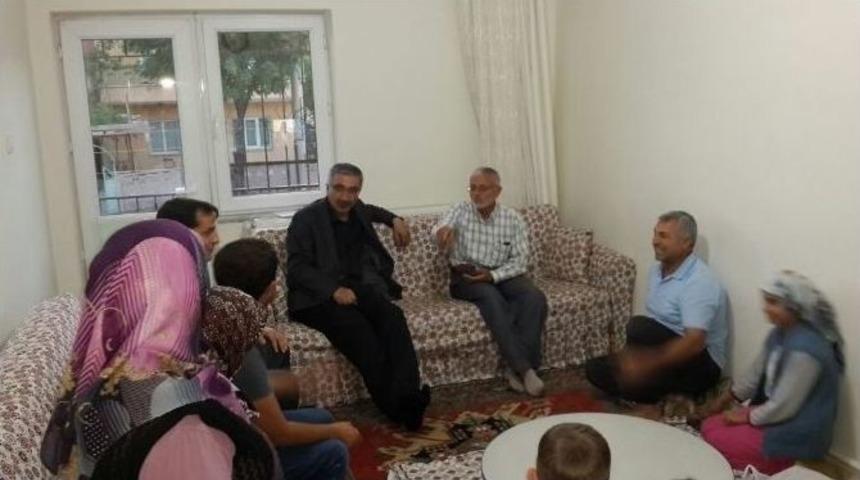 Vali&rsquo;den &Ccedil;at Kapı Ev Ziyaretleri