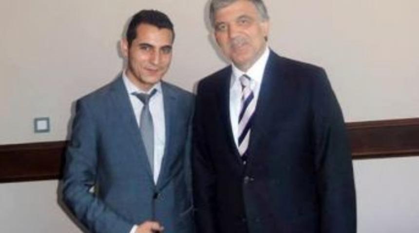 11. Cumhurbaşkanı Abdullah G&uuml;l&rsquo;e Teşekk&uuml;r Ve Onur &Ouml;d&uuml;l&uuml; Verilecek