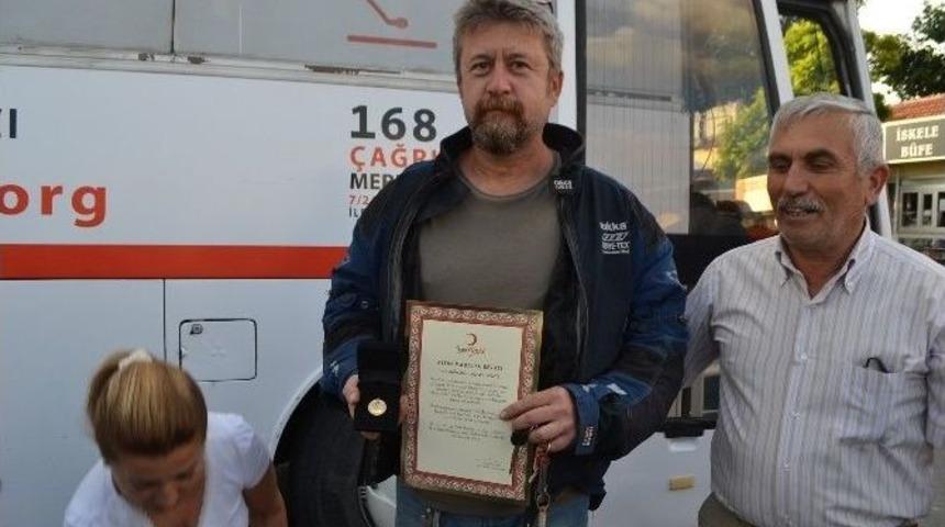 Kan Bağış&ccedil;ılarına Madalyaları Verildi