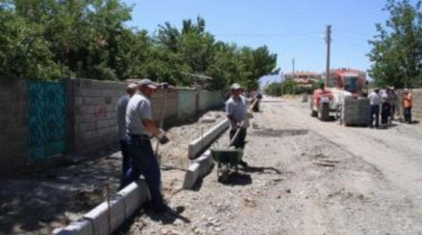 Halit Paşa Mahallesinde &Ccedil;alışmalar Devam Ediyor