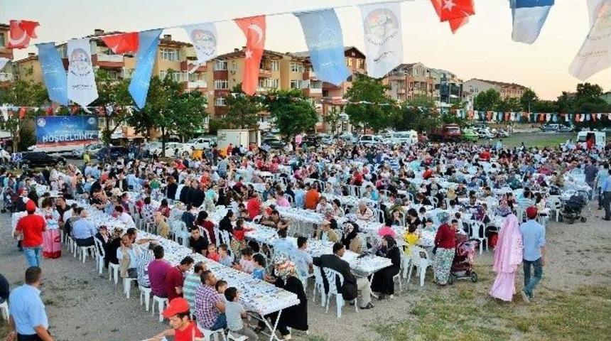 Ramazan Ayının G&uuml;zellikleri K&ouml;rfez&rsquo;de Yaşanıyor