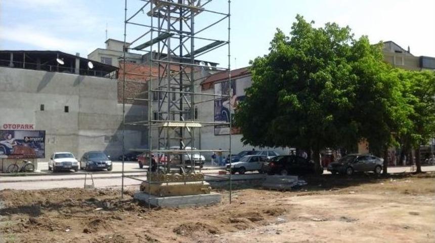 D&uuml;zce&rsquo;ye Saat Kulesi