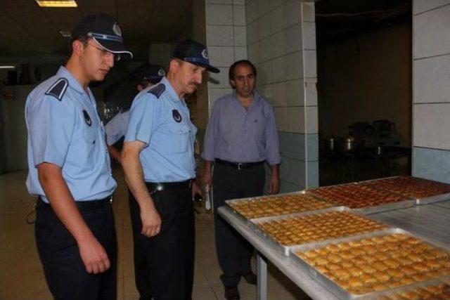 Nevşehir'de Bayram Öncesinde Gıda Işletmelerinde Denetim