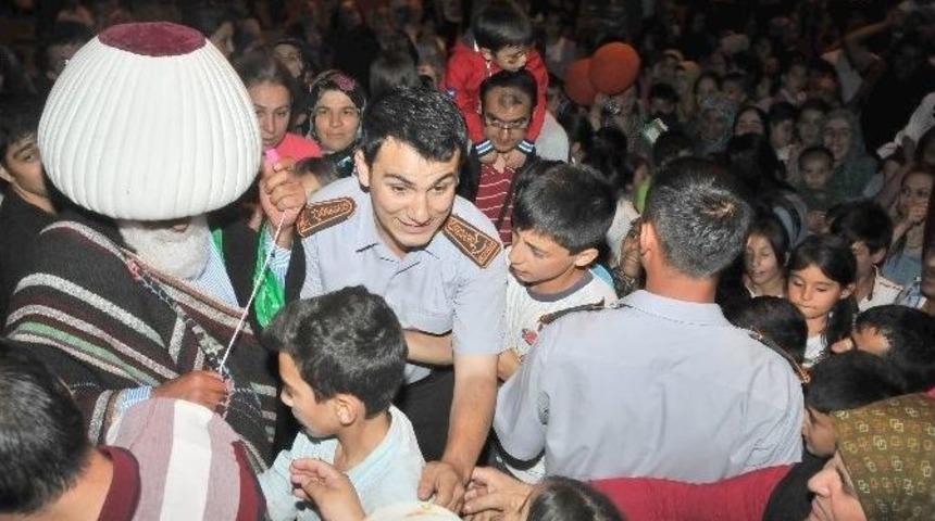 Nasreddin Hoca&rsquo;dan &Ccedil;ocuklara Hediye