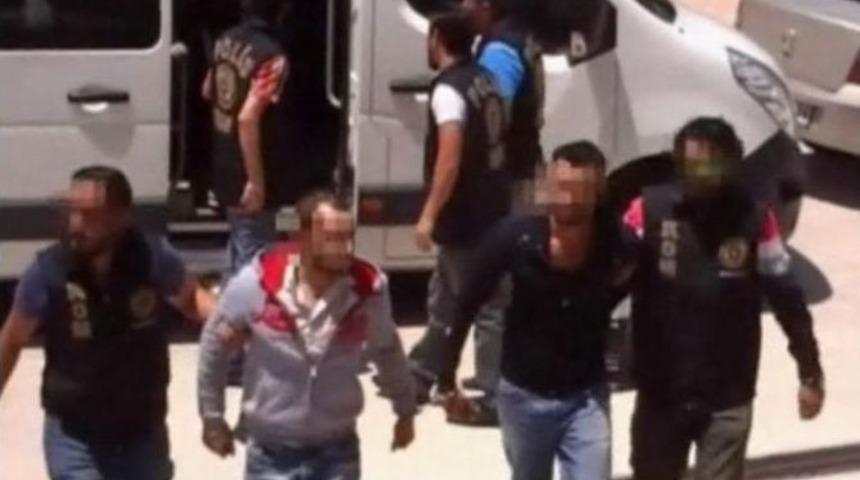 Uşakta Torbacılara B&uuml;y&uuml;k Operasyon; 22 G&ouml;zaltı