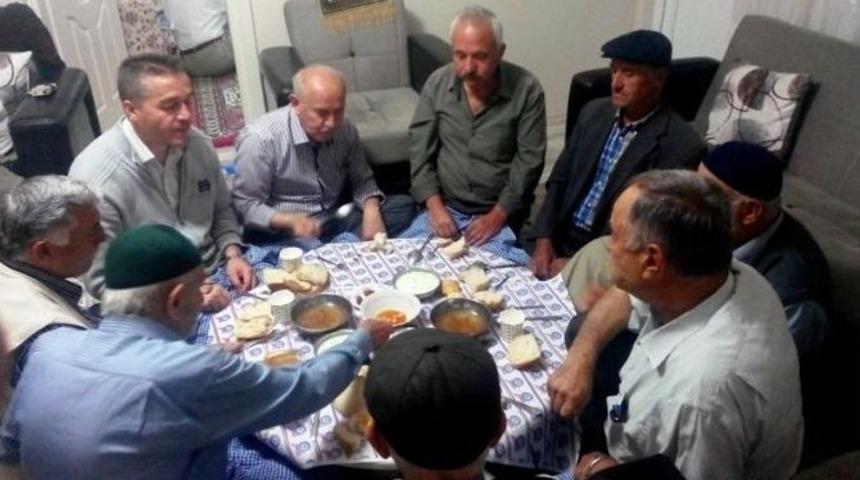 Başkan Karaman, Her Akşam Halk Sofralarında