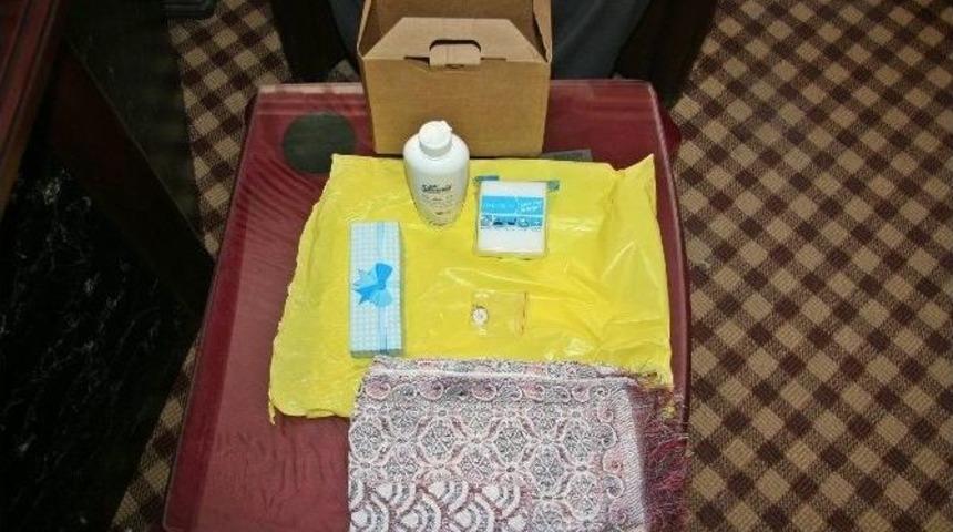 Kargo Paketinden Cep Telefonu Yerine Seccade &Ccedil;ıktı