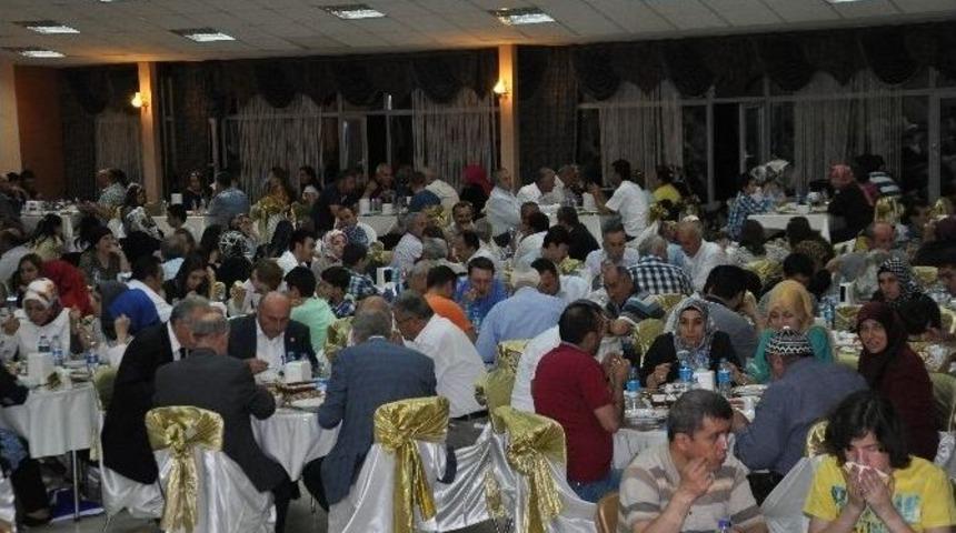 Ak Parti İftarda Buluştu