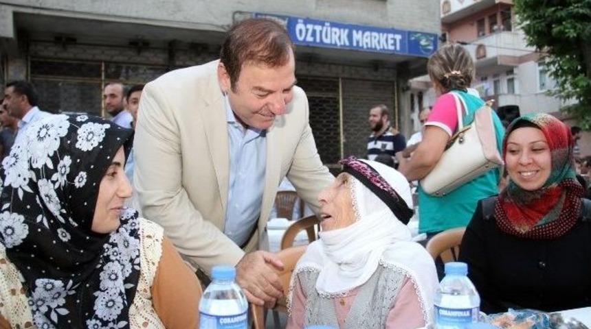 Başkan Kadıoğlu Bir G&uuml;nde &Uuml;&ccedil; İftar Programına Katıldı