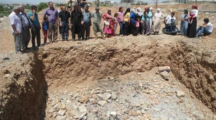 Mahalle Sakinleri Baz İstasyonunu S&ouml;k&uuml;p Attı