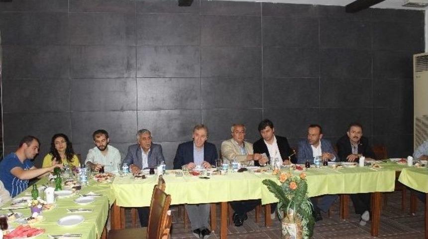 Vural Kavuncu Gazetecilerle Biraraya Geldi