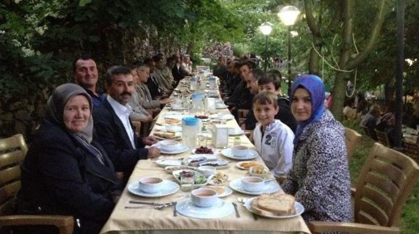 Belediye Personeli İftarda Buluştu