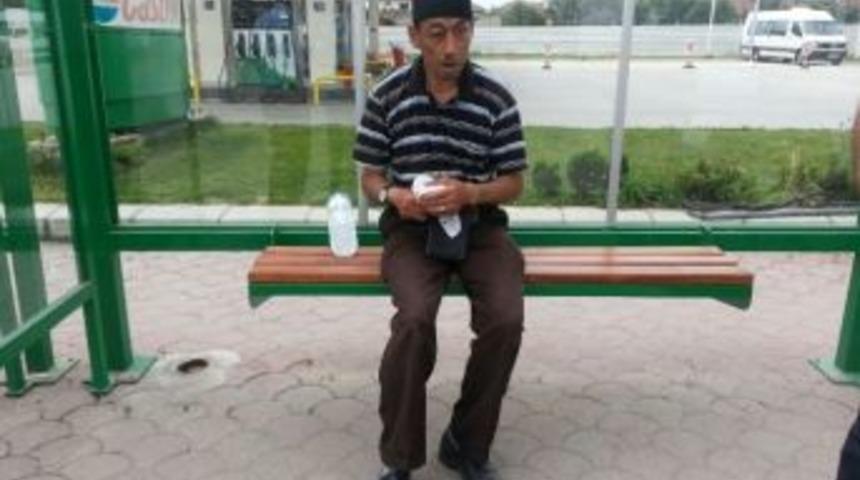 Elektrikli Bisikletin &Ccedil;arptığı Engelli Yaralandı