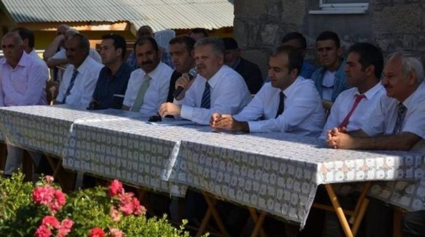 Vali Kahraman Tan K&ouml;y&uuml;ndeki Yatırımları İnceledi