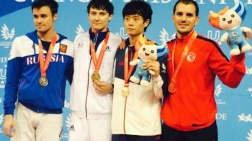 Eskrimde Bronz Madalya