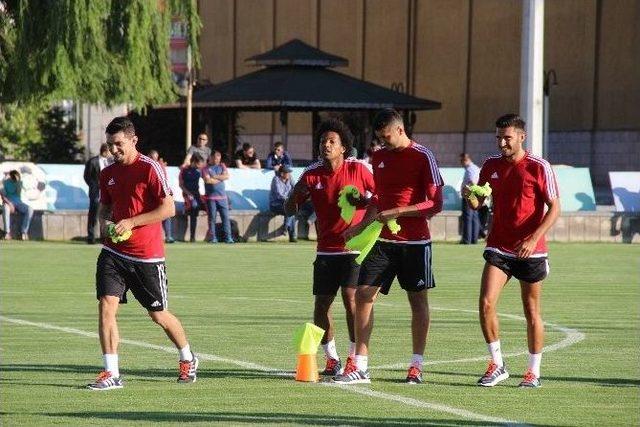 Kayserispor Topbaşı Yaptı