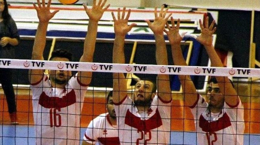 T&uuml;rkiye: 2 - Tunus: 3