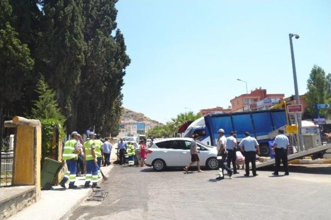 Kuşadası&rsquo;ndaki Kazada Ağır Yaralanan M&uuml;teahhit Hayatını Kaybetti
