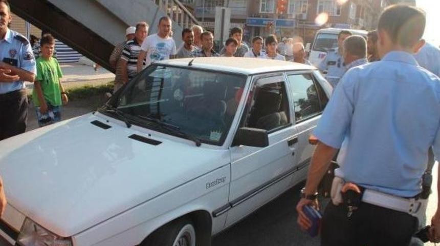 Işık Ihlali Yapan Otomobilin &Ccedil;arptığı &Ccedil;ocuk Ağır Yaralandı