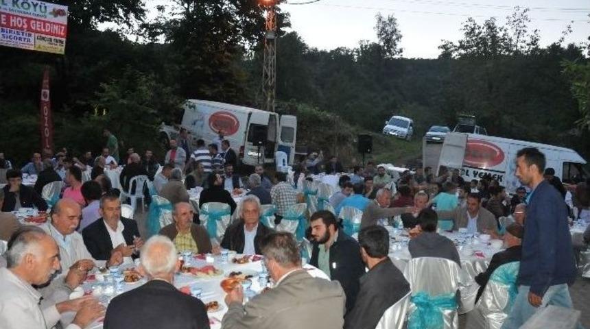 Kurug&ouml;l K&ouml;y&uuml;nde İftar Coşkusu