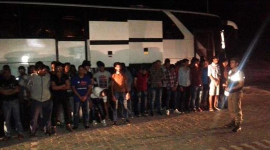 Çanakkale'de Bir Haftada 697 Kaçak Yakalandı