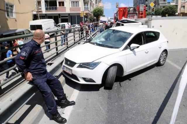 U Dönüşü Kazası: 2'si Kadın 3 Kişi Yaralandı