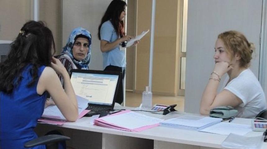 (&ouml;zel Haber) Evde &Ccedil;ocuk Yardımı İ&ccedil;in Sgk&rsquo;ya Koştular