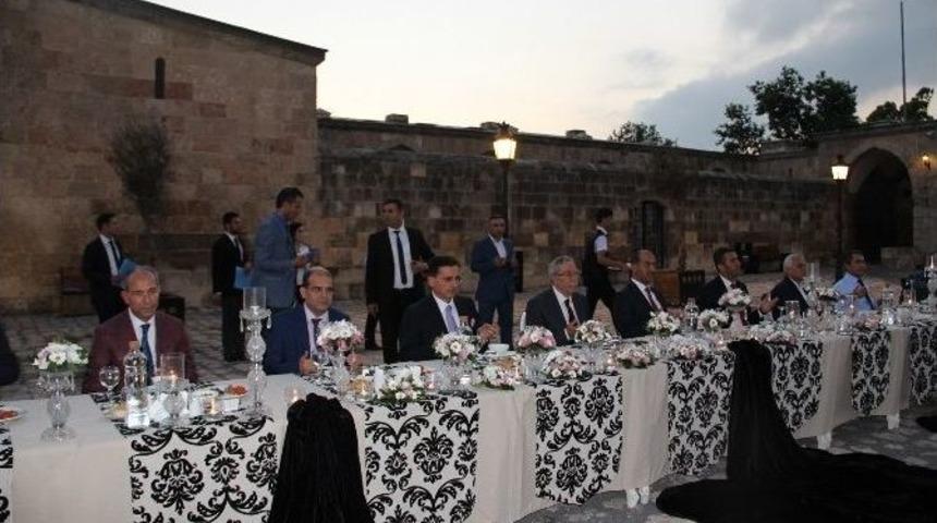 Sokollu Mehmet Paşa K&uuml;lliyesi&rsquo;nde İftar