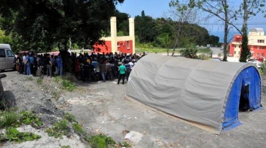 Madencinin En Az Iki Asgari &Uuml;cret Eylemi S&uuml;r&uuml;yor