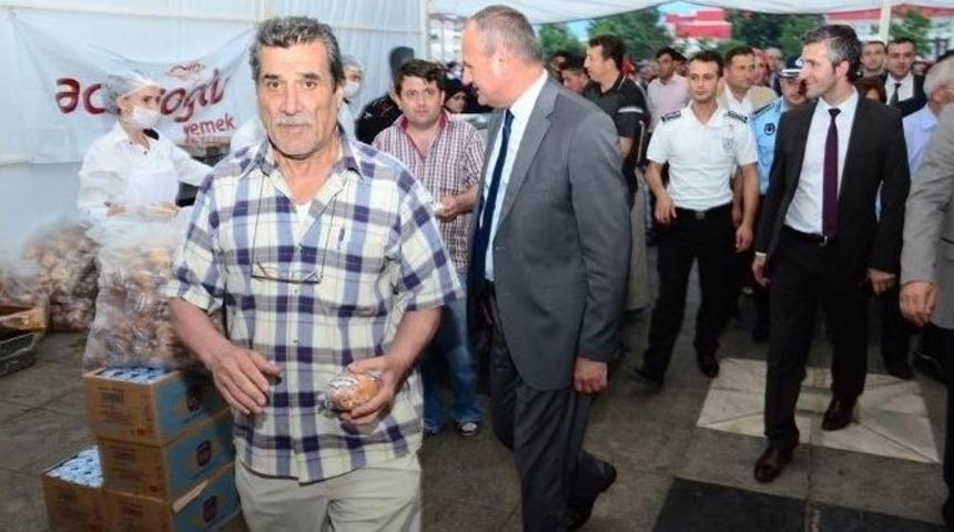 Başkan Keleş Halkla Birlikte İftarını A&ccedil;tı