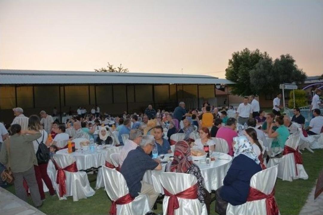 Başkan &Ouml;zakcan; &ldquo;engelliler Ve Ailelerinin Hizmetindeyiz&rdquo;