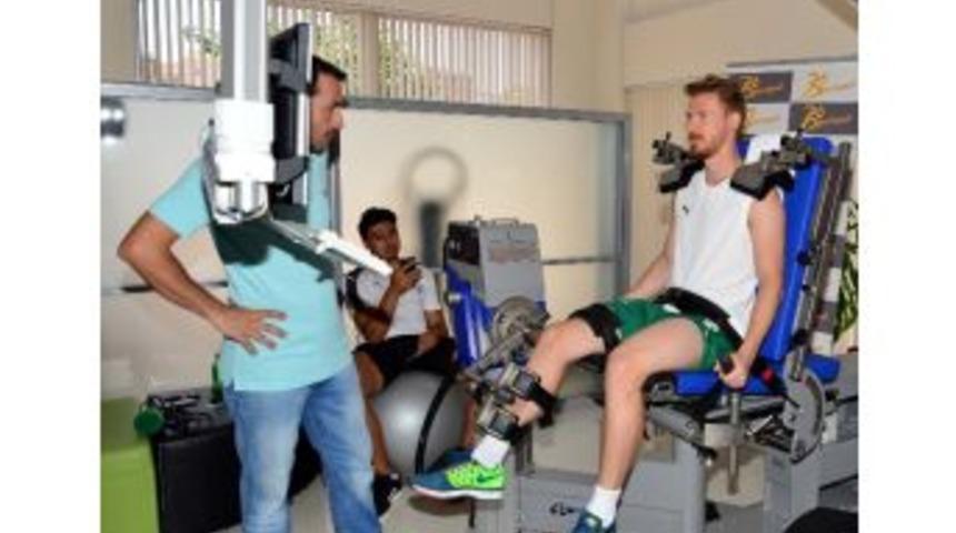 Bursasporlu Futbolcular Turp Gibi