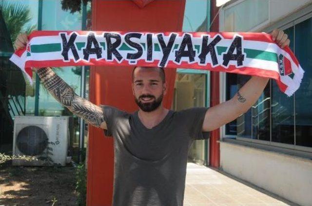 Karşıyaka'da Tayfun Ve Ömer Can Tamam