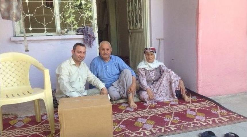 Maddi Durumu İyi Olmayan Ailelere Yardım Kolileri Ulaştırılıyor
