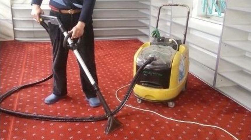 Camilerde Ramazan Temizliği