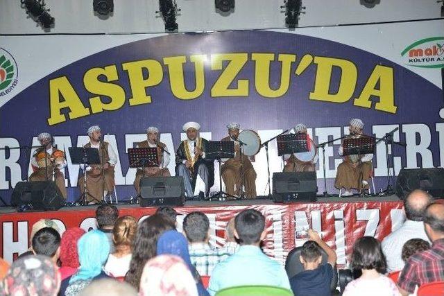 Kerkük İlahi Grubundan Konser